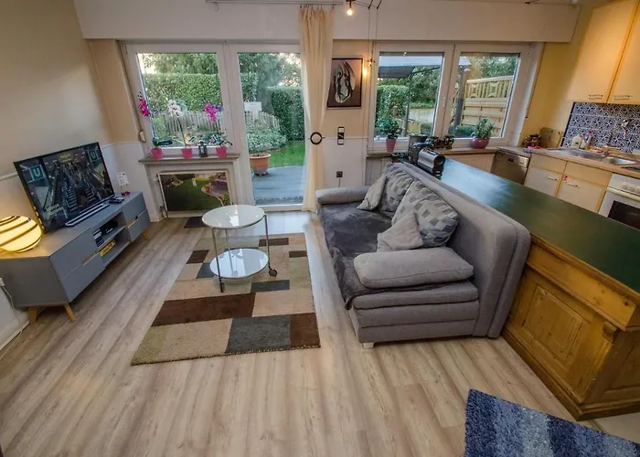 Ferienwohnung Cologne شقة