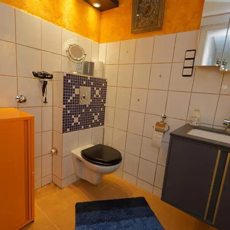 Ferienwohnung Cologne شقة